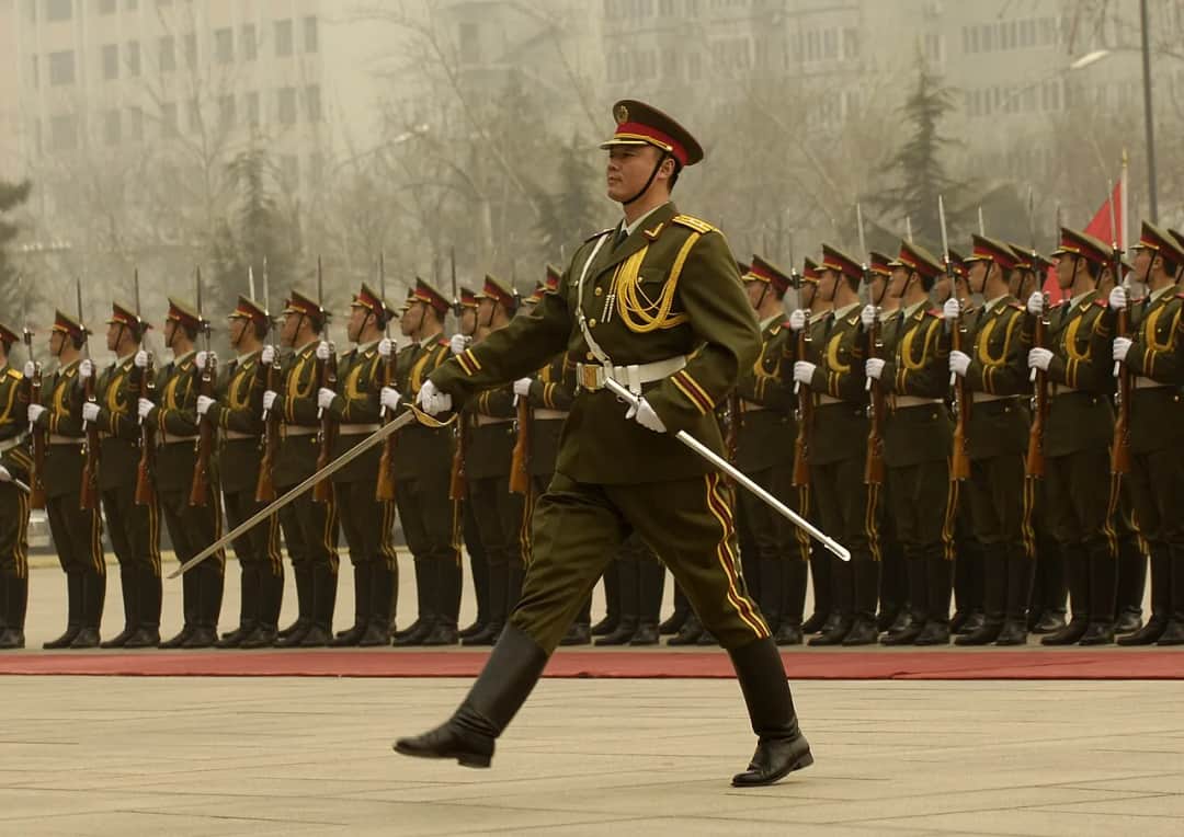 Stopień oficerski po studiach? Jak zostać podporucznikiem w Wojsku Polskim