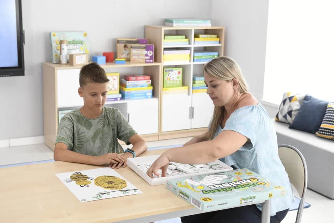 Jak mówić, żeby dzieci się uczyły? Zbuduj motywację i relację